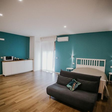 Suite Room Трани Экстерьер фото